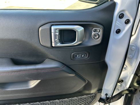 Used 2019 Jeep Wrangler Unlimited Rubicon image 11