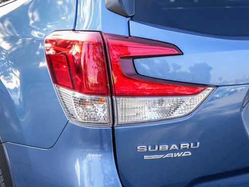 Used 2021 Subaru Forester Premium image 9