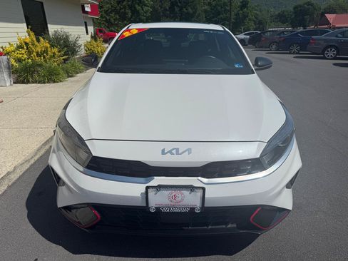 Used 2023 Kia Forte GT-Line w/ GT-Line Premium Package FWD image 9