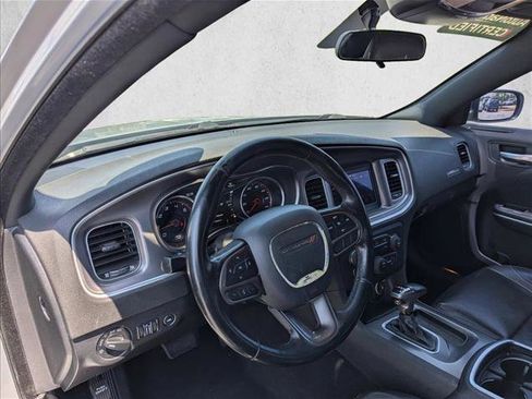Used 2020 Dodge Charger SXT w/ Leather Interior Group RWD image 12