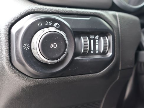 Used 2022 Jeep Wrangler Unlimited Sport AWD/4WD image 21