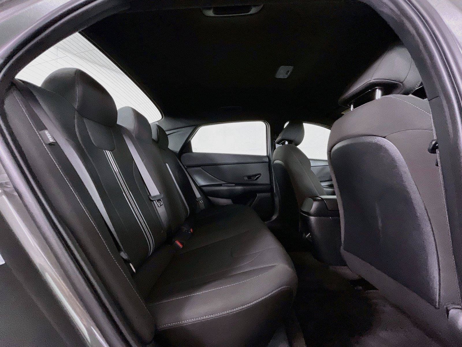 Certified 2026 Hyundai Elantra Sport FWD image 28