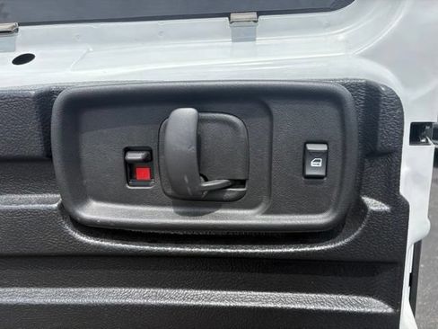 Used 2025 Chevrolet Express 2500 w/ Driver Convenience Package RWD image 6
