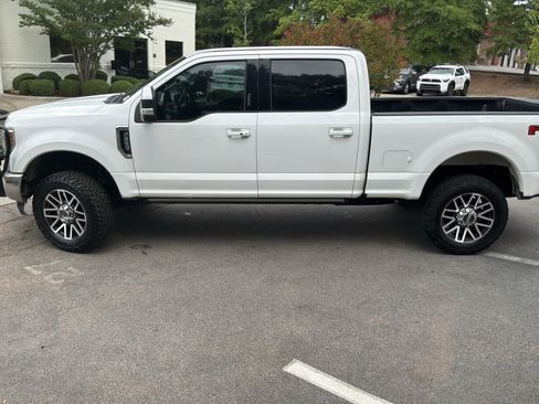 Used 2019 Ford F250 Lariat w/ Lariat Ultimate Package AWD/4WD image 7