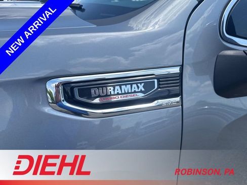 Used 2021 GMC Sierra 1500 SLE w/ X31 Off-Road Package AWD/4WD image 11