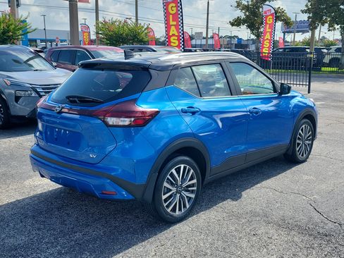 Certified 2024 Nissan Kicks SV FWD image 4