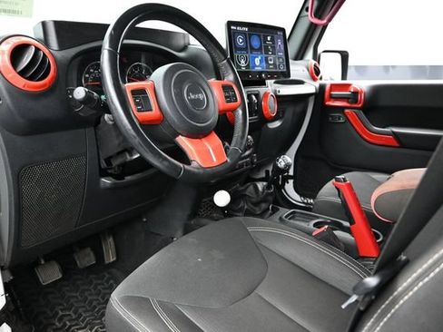 Used 2016 Jeep Wrangler Unlimited Sahara w/ Trailer Tow Group AWD/4WD image 18