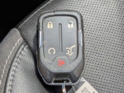Used 2023 GMC Terrain SLT w/ Tech Package AWD/4WD image 34