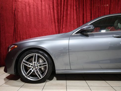 Used 2020 Mercedes-Benz E 350 Sedan image 5