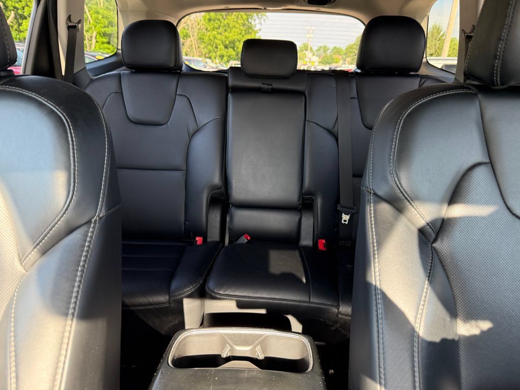 Used 2023 Kia Telluride LX AWD/4WD image 19