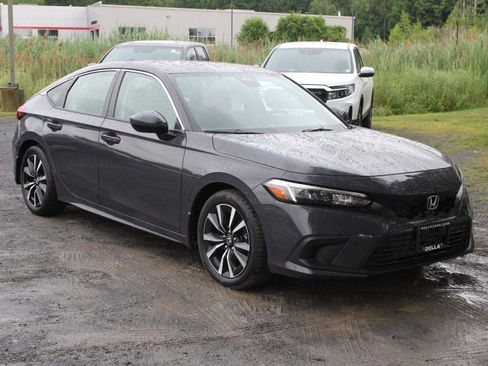 Used 2024 Honda Civic EX-L image 3