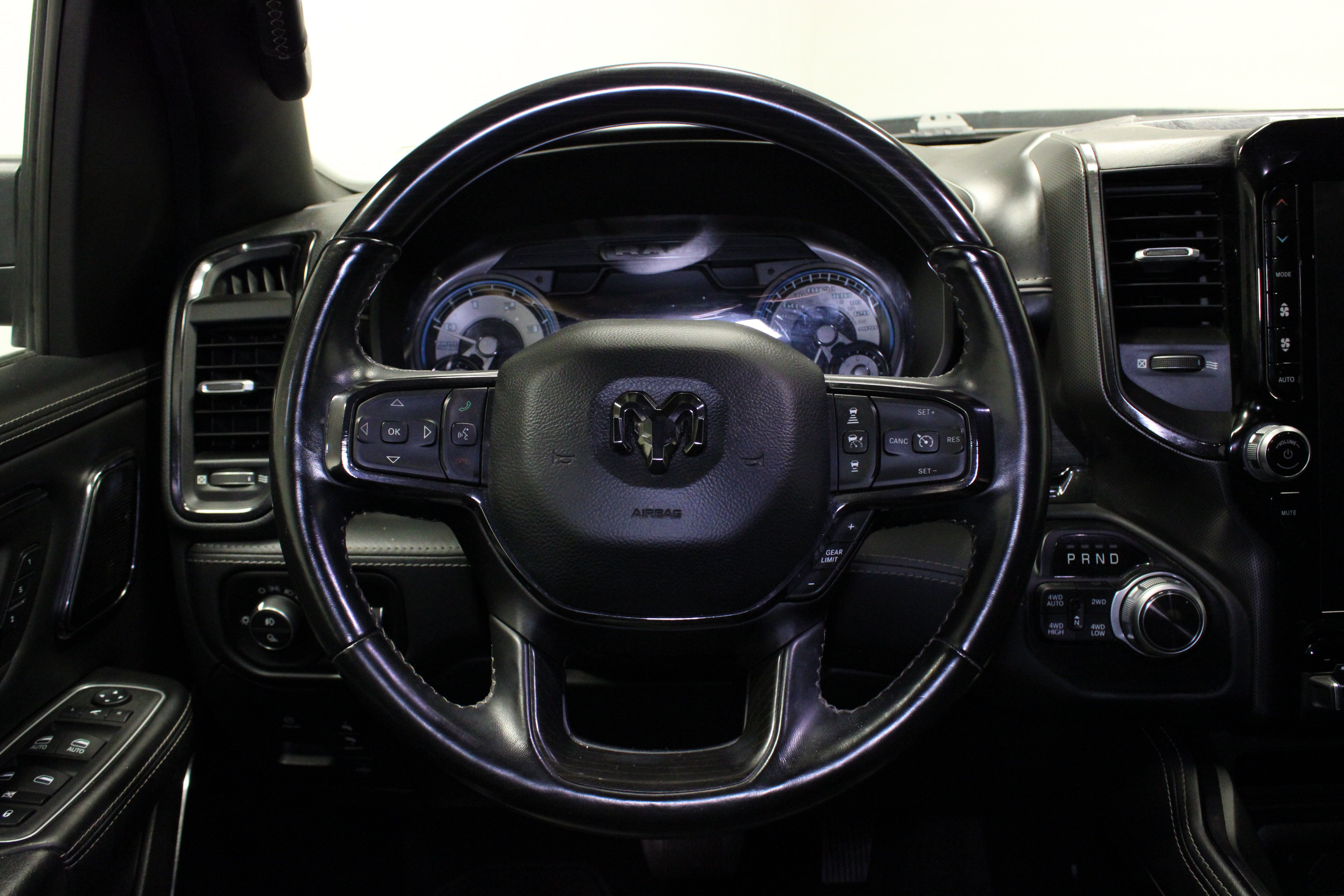 Used 2022 RAM 1500 Limited AWD/4WD image 23