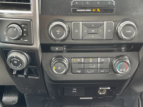 Used 2016 Ford F150 XLT w/ Equipment Group 301A Mid image 21