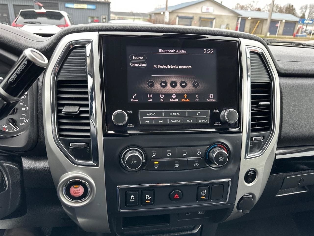 Used 2021 Nissan Titan SV RWD image 28