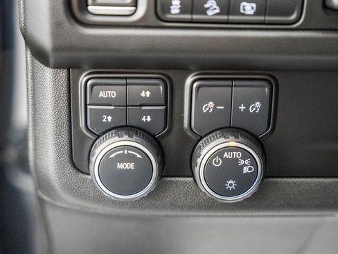 Used 2022 Chevrolet Tahoe High Country image 40