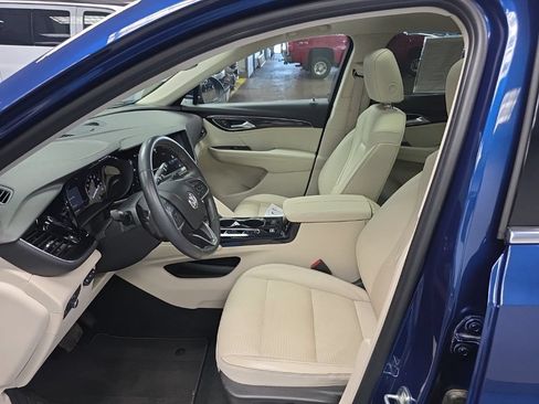 Certified 2022 Buick Envision Essence w/ Technology Package I FWD image 26