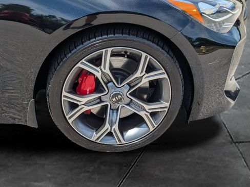 Used 2021 Kia Stinger GT2 RWD image 11