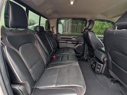 Used 2019 RAM 1500 Laramie image 29