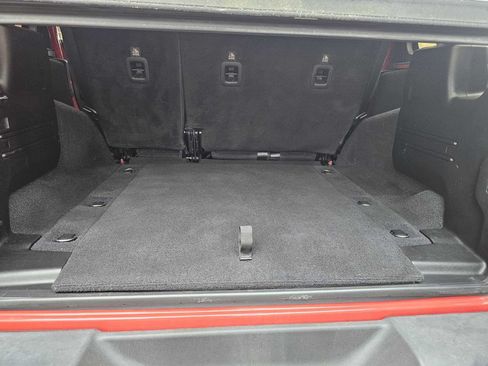 Used 2019 Jeep Wrangler Unlimited Sport S AWD/4WD image 12