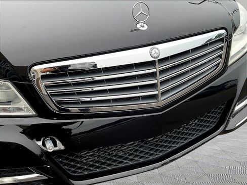 Used 2013 Mercedes-Benz C 250 Sedan image 32