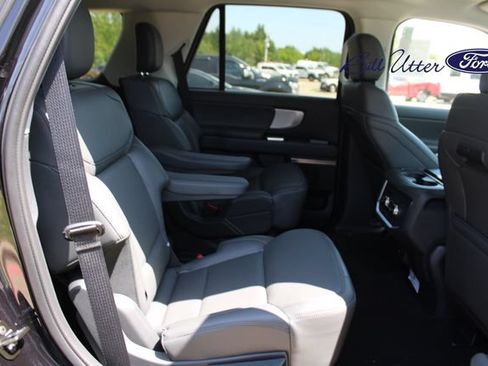 New 2027 Ford Expedition Active RWD image 9