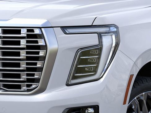 New 2026 GMC Yukon Denali w/ Denali Reserve Package image 10