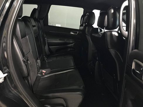 Used 2020 Jeep Grand Cherokee Laredo w/ Quick Order Package 2BN North AWD/4WD image 17