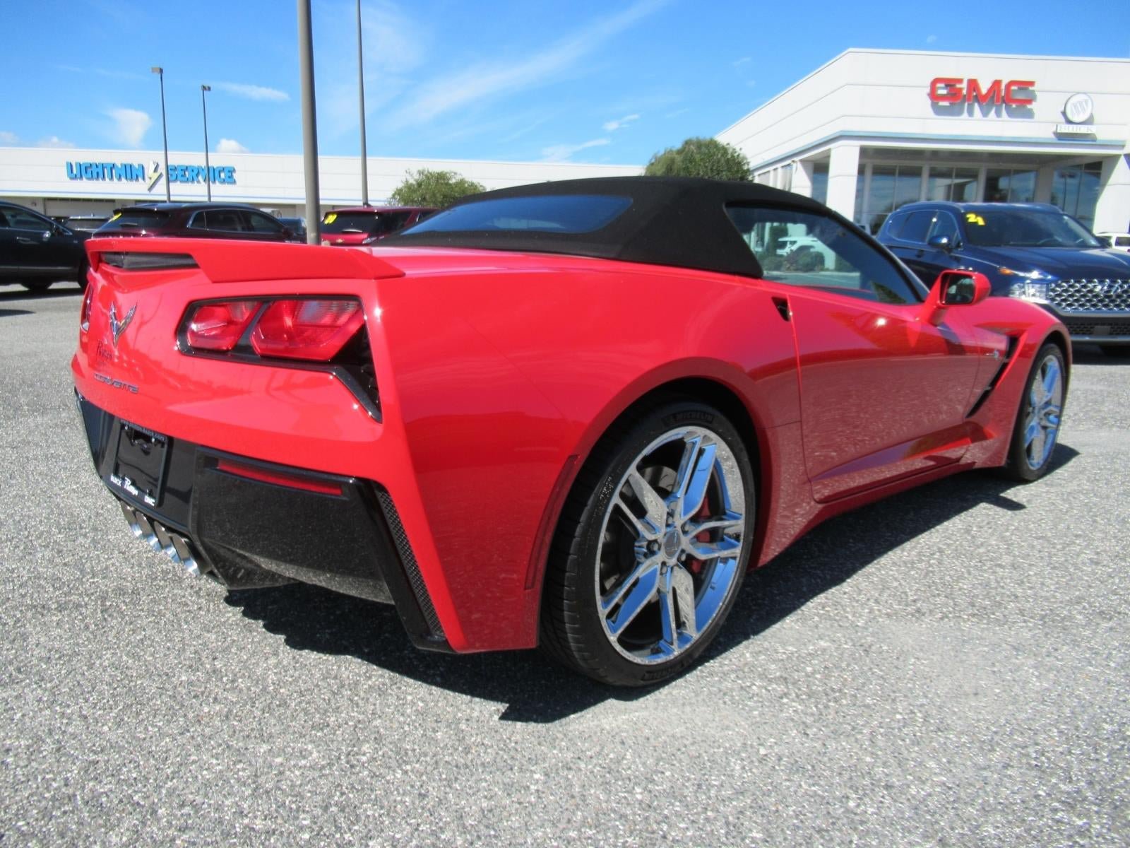 Used 2015 Chevrolet Corvette Stingray Convertible w/ 2LT Preferred Equipment Group RWD image 7
