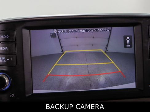 Used 2020 Hyundai Santa Fe SEL w/ Convenience Package image 18