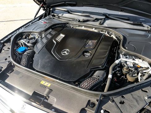 Used 2019 Mercedes-Benz S 560 Sedan image 54