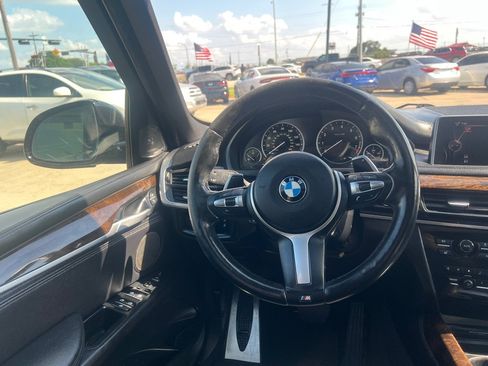 Used 2015 BMW X5 xDrive50i AWD/4WD image 17