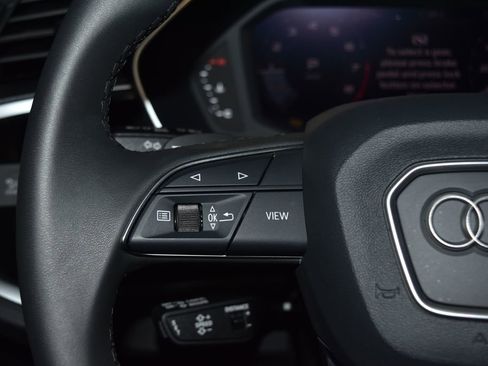 Certified 2025 Audi Q3 2.0T Premium w/ Convenience Package image 8