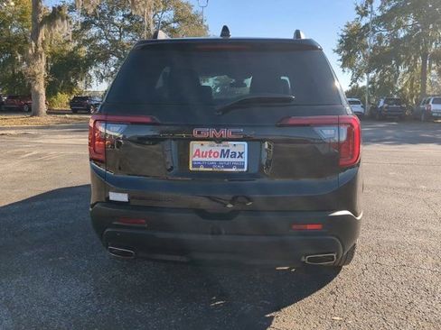 Used 2023 GMC Acadia SLE w/ Driver Convenience Package image 5