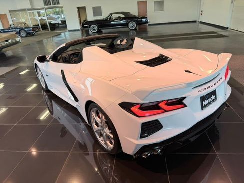 Used 2023 Chevrolet Corvette Stingray Premium Conv w/ Z51 Performance Package RWD image 20