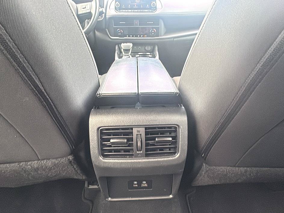 Certified 2023 Nissan Rogue SV FWD image 20