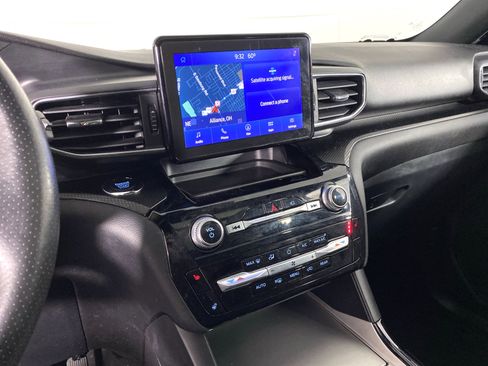 Used 2022 Ford Explorer ST-Line w/ Class IV Trailer Tow Package image 29