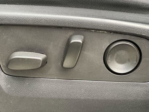 Used 2022 Chevrolet Silverado 1500 RST w/ Convenience Package II image 15