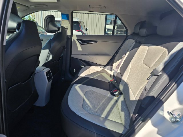 New 2026 Kia Niro Wave w/ Wave Preserve Package FWD image 16