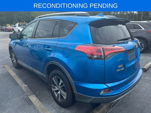Used 2017 Toyota RAV4 XLE FWD image 10