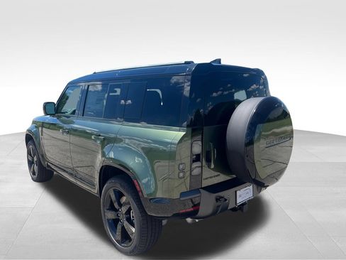 New 2026 Land Rover Defender 110 X-Dynamic SE AWD/4WD image 3
