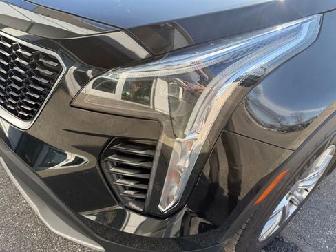 Certified 2020 Cadillac XT4 Premium Luxury w/ Cold Weather Package image 9