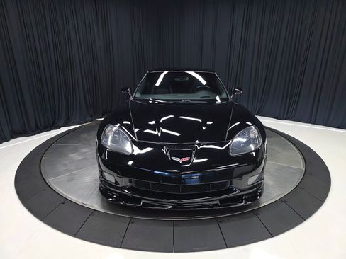 Used 2007 Chevrolet Corvette Z06 w/ Preferred Equipment Group RWD image 6