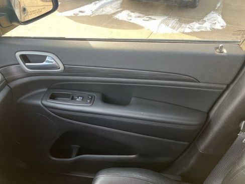 Certified 2022 Jeep Grand Cherokee Laredo X image 19