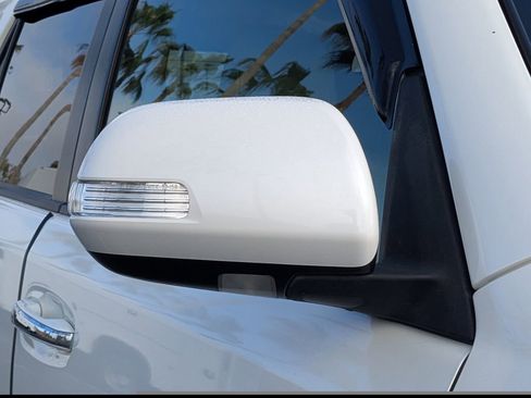 Used 2011 Toyota 4Runner SR5 w/ Premium Pkg w/Leather image 12