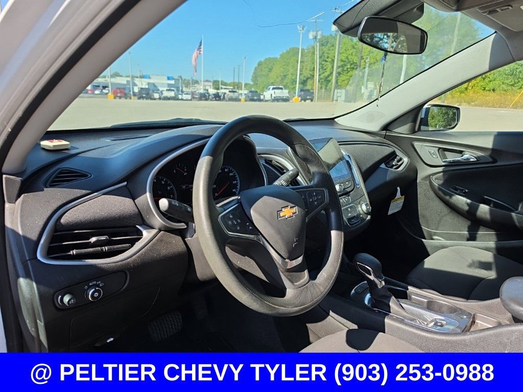 Used 2024 Chevrolet Malibu LS FWD image 11