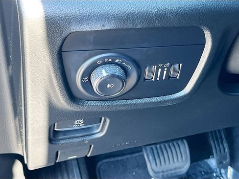 Certified 2022 Jeep Grand Cherokee L Overland image 10