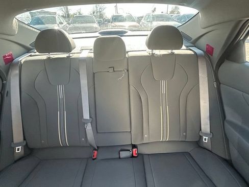 Used 2026 Hyundai Elantra SEL Sport Premium FWD image 19