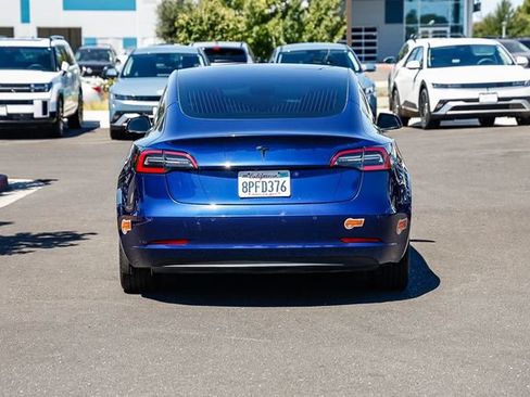 Used 2020 Tesla Model 3 Standard Range Plus RWD image 4