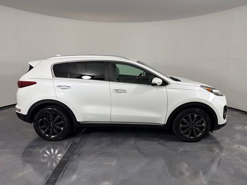 Used 2018 Kia Sportage EX w/ EX Sport Appearance Package FWD image 4
