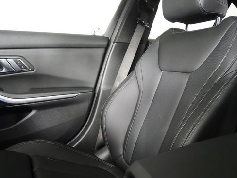 Certified 2022 BMW 330i Sedan w/ Premium Package 2 image 28